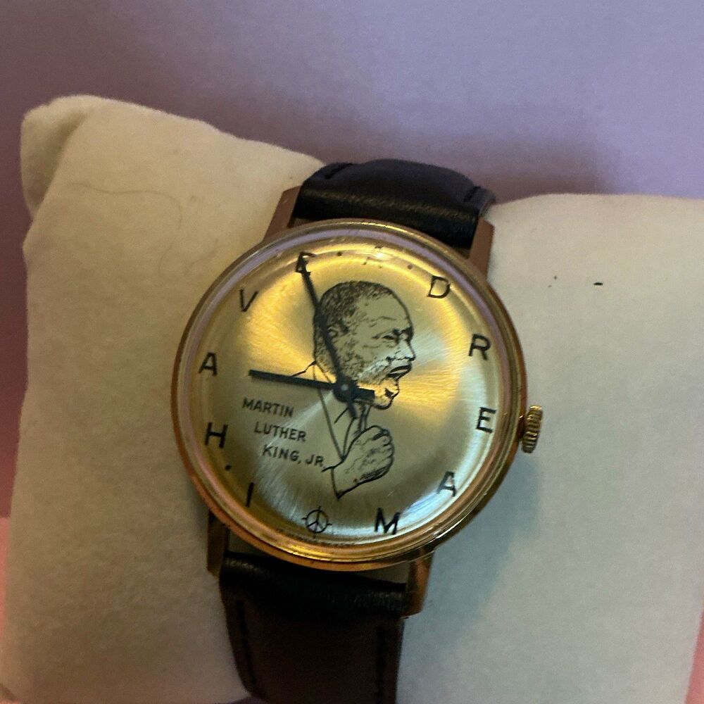 Martin Luther King Jr Portrait Dial Manual Mechanical Watch Gold/Black Leather
